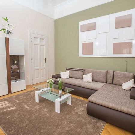 Novak Apartman Szegedin Exterior foto
