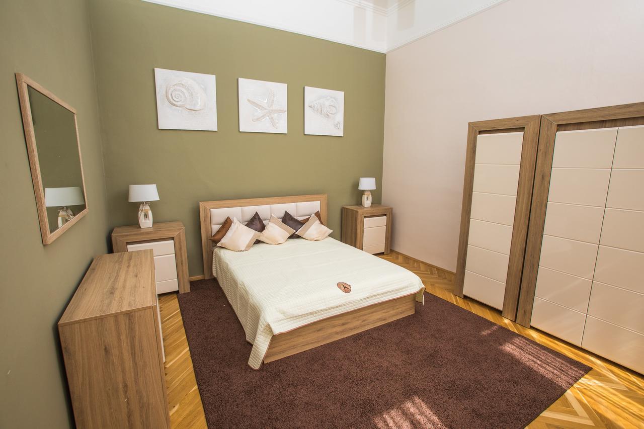 Novak Apartman Szegedin Exterior foto