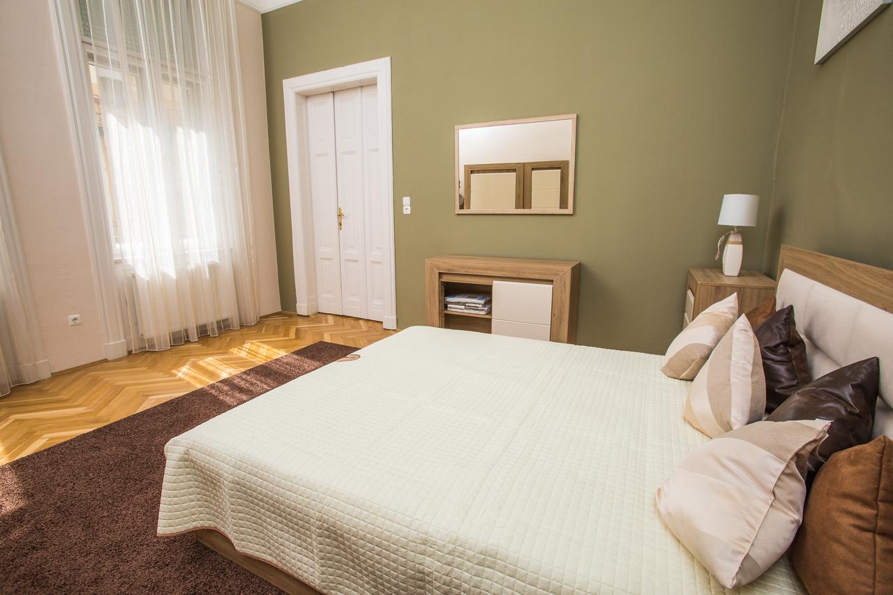 Novak Apartman Szegedin Exterior foto