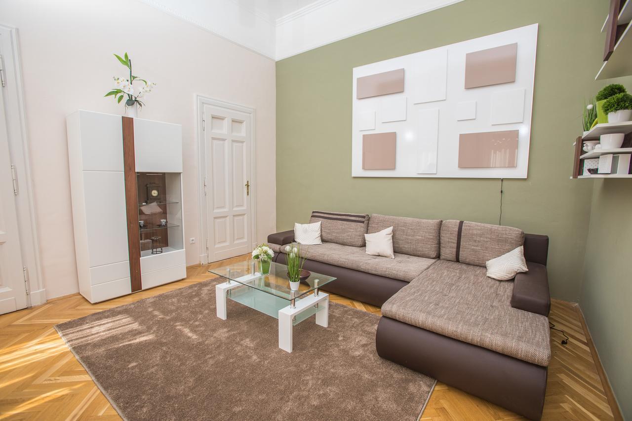 Novak Apartman Szegedin Exterior foto